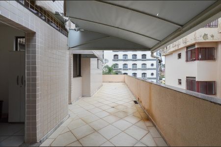 Apartamento para alugar com 225m², 4 quartos e 3 vagasÁrea Privativa