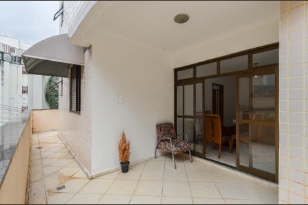 Apartamento para alugar com 225m², 4 quartos e 3 vagasÁrea Privativa