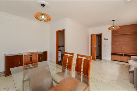 Apartamento para alugar com 225m², 4 quartos e 3 vagasSala Ambientes