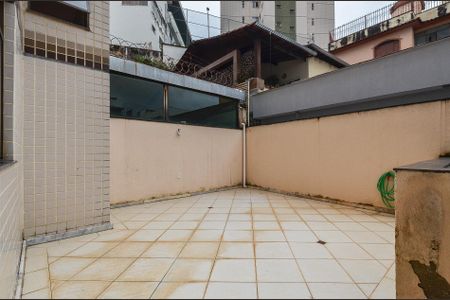 Apartamento para alugar com 225m², 4 quartos e 3 vagasÁrea Privativa