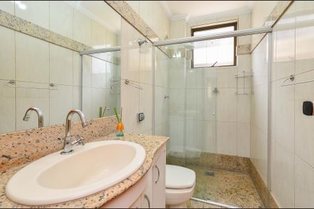 Apartamento para alugar com 225m², 4 quartos e 3 vagasBanheiro Social