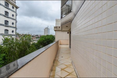 Apartamento para alugar com 225m², 4 quartos e 3 vagasÁrea Privativa