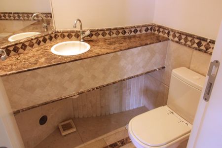 Apartamento para alugar com 200m², 3 quartos e 3 vagasLavabo