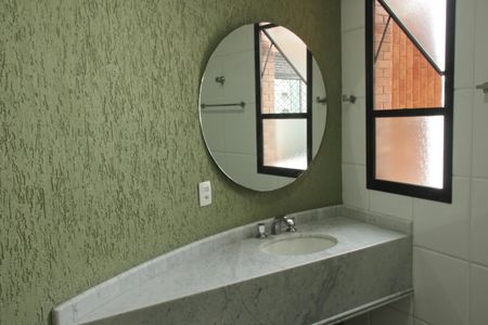 Apartamento para alugar com 200m², 3 quartos e 3 vagasBanheiro Social