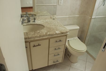 Apartamento para alugar com 200m², 3 quartos e 3 vagasBanheiro da Suíte 2