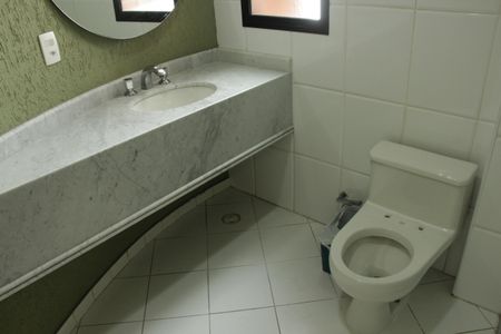 Apartamento para alugar com 200m², 3 quartos e 3 vagasBanheiro Social