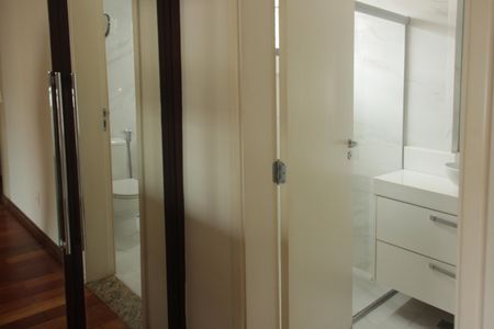 Apartamento para alugar com 200m², 3 quartos e 3 vagasBanheiro da Suíte 3