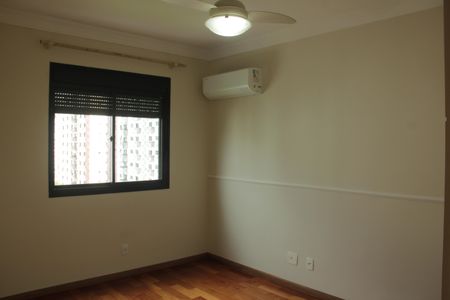 Apartamento para alugar com 200m², 3 quartos e 3 vagasSuíte 2