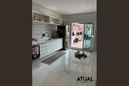 Casa à venda com 3 quartos, 250m² em Jardim Apura, Diadema