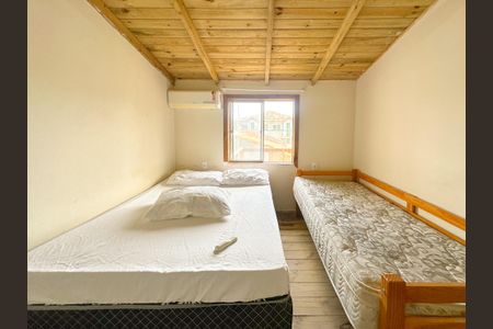 Casa para alugar com 75m², 2 quartos e 2 vagasQuarto 1