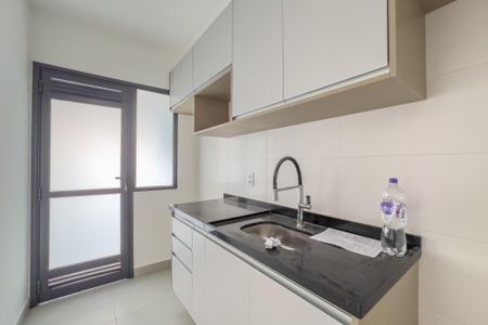 Apartamento para alugar com 68m², 2 quartos e 1 vagaCozinha e área de serviço 