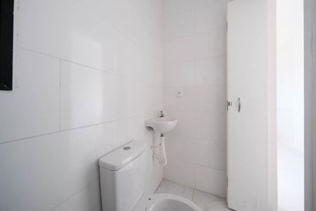 Banheiro de apartamento para alugar com 1 quarto, 23m² em Artur Alvim, São Paulo