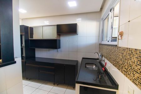 Casa para alugar com 80m², 2 quartos e sem vaga Casa para alugar com 80m², 2 quartos e sem vagaCozinha