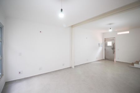 Sala de casa para alugar com 2 quartos, 200m² em Itaim Bibi, São Paulo