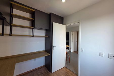 Apartamento para alugar com 2 quartos, 38m² em Vila Tolstoi, São Paulo
