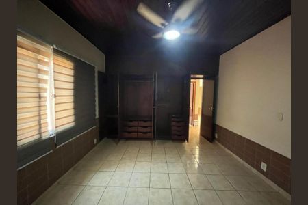 Casa à venda com 4 quartos, 150m² em Jardim Pedreira, São Paulo