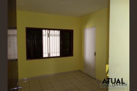 Casa à venda com 3 quartos, 180m² em Jardim Apura, São Paulo