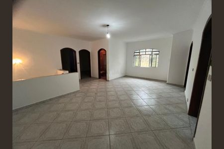 Casa à venda com 4 quartos, 400m² em Jardim Domitila, São Paulo