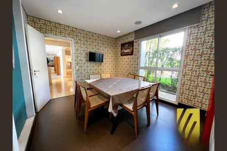 Casa à venda com 4 quartos, 1200m² em Brooklin, São Paulo