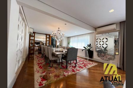 Casa à venda com 4 quartos, 1200m² em Brooklin, São Paulo