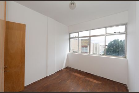 Apartamento à venda com 120m², 3 quartos e 1 vaga Apartamento à venda com 120m², 3 quartos e 1 vagaQuarto 2