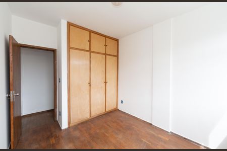 Apartamento à venda com 120m², 3 quartos e 1 vaga Apartamento à venda com 120m², 3 quartos e 1 vagaQuarto 2