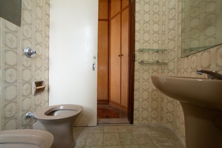 Apartamento à venda com 120m², 3 quartos e 1 vaga Apartamento à venda com 120m², 3 quartos e 1 vagaBanheiro 1