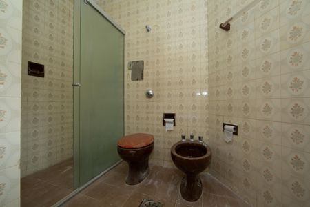 Apartamento à venda com 120m², 3 quartos e 1 vaga Apartamento à venda com 120m², 3 quartos e 1 vagaBanheiro 2