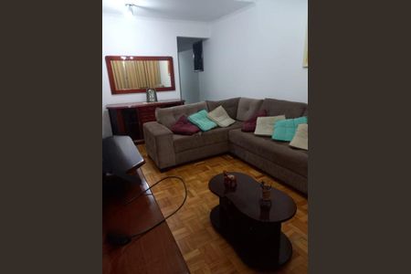 Casa à venda com 4 quartos, 200m² em Conjunto Residencial Ingai, São Paulo