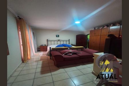 Casa à venda com 3 quartos, 180m² em Balneário São Francisco, Diadema
