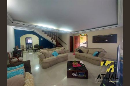 Casa à venda com 3 quartos, 180m² em Balneário São Francisco, Diadema