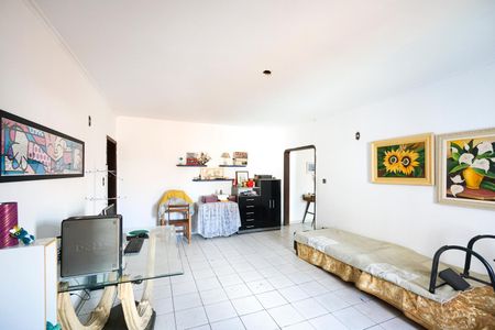 Casa à venda com 429m², 8 quartos e 2 vagas Casa à venda com 429m², 8 quartos e 2 vagasQuarto 03