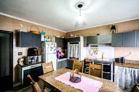 Casa à venda com 429m², 8 quartos e 2 vagas Casa à venda com 429m², 8 quartos e 2 vagasCozinha