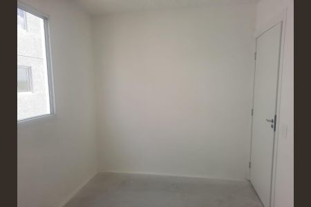 Quarto de apartamento para alugar com 2 quartos, 50m² em Santa Cruz, Rio de Janeiro