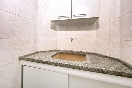 Apartamento à venda com 70m², 3 quartos e 1 vagaÁrea de Serviço