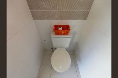 Casa de condomínio à venda com 253m², 4 quartos e 3 vagas