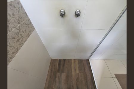 Casa de condomínio à venda com 253m², 4 quartos e 3 vagas