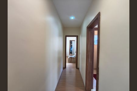 Casa de condomínio à venda com 253m², 4 quartos e 3 vagas