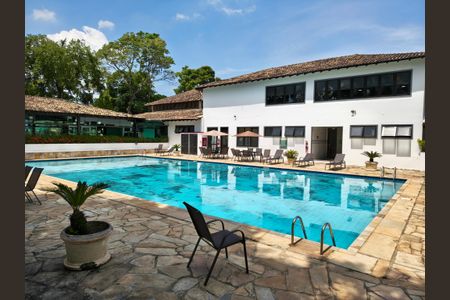 Casa de condomínio à venda com 253m², 4 quartos e 3 vagas