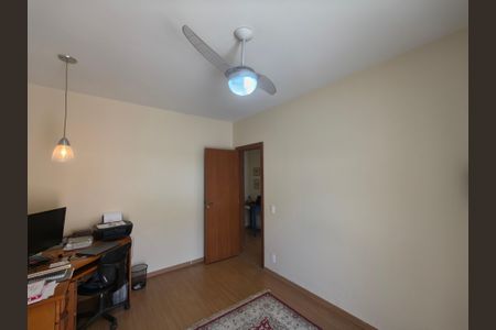 Casa de condomínio à venda com 253m², 4 quartos e 3 vagas