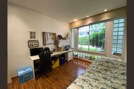 Apartamento à venda com 166m², 3 quartos e 1 vagaQuarto 1