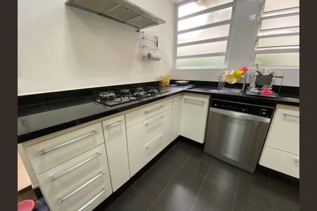 Apartamento à venda com 166m², 3 quartos e 1 vagaCozinha