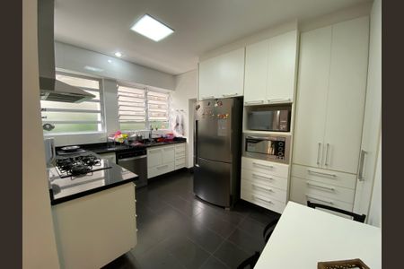 Apartamento à venda com 166m², 3 quartos e 1 vagaCozinha