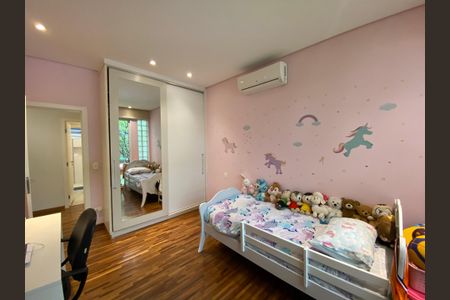 Apartamento à venda com 166m², 3 quartos e 1 vagaQuarto 2