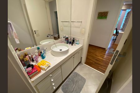 Apartamento à venda com 166m², 3 quartos e 1 vagaBanheiro Social