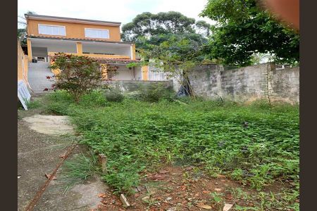 Casa à venda com 240m², 2 quartos e 4 vagas