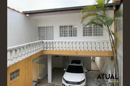 Casa à venda com 240m², 2 quartos e 4 vagas
