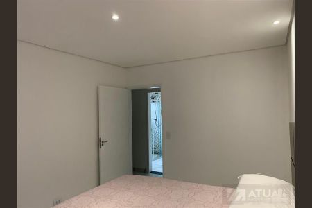 Casa à venda com 240m², 2 quartos e 4 vagas