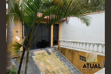 Casa à venda com 240m², 2 quartos e 4 vagas