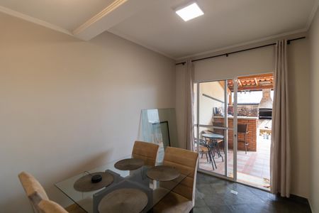 Apartamento para alugar com 130m², 3 quartos e 3 vagasSalas